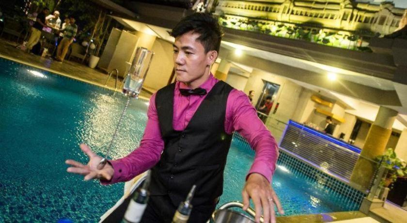 Essence Hotel-Phnompen Kültér fotó