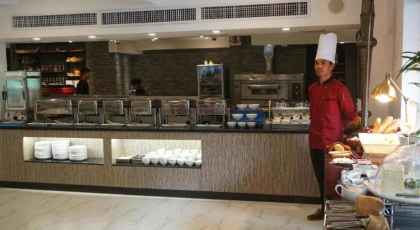 Essence Hotel-Phnompen Kültér fotó