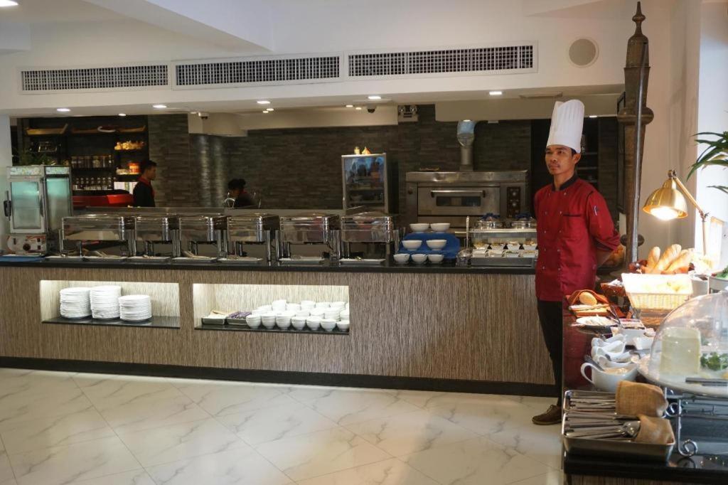 Essence Hotel-Phnompen Kültér fotó