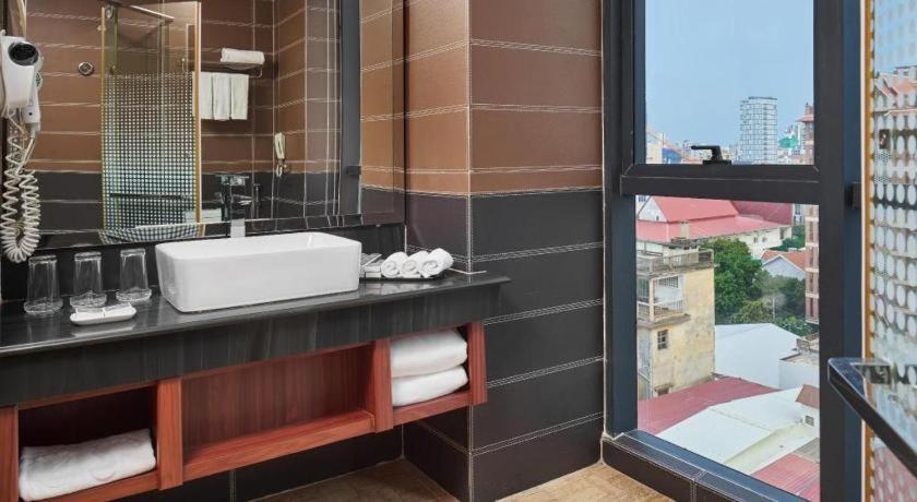 Essence Hotel-Phnompen Kültér fotó